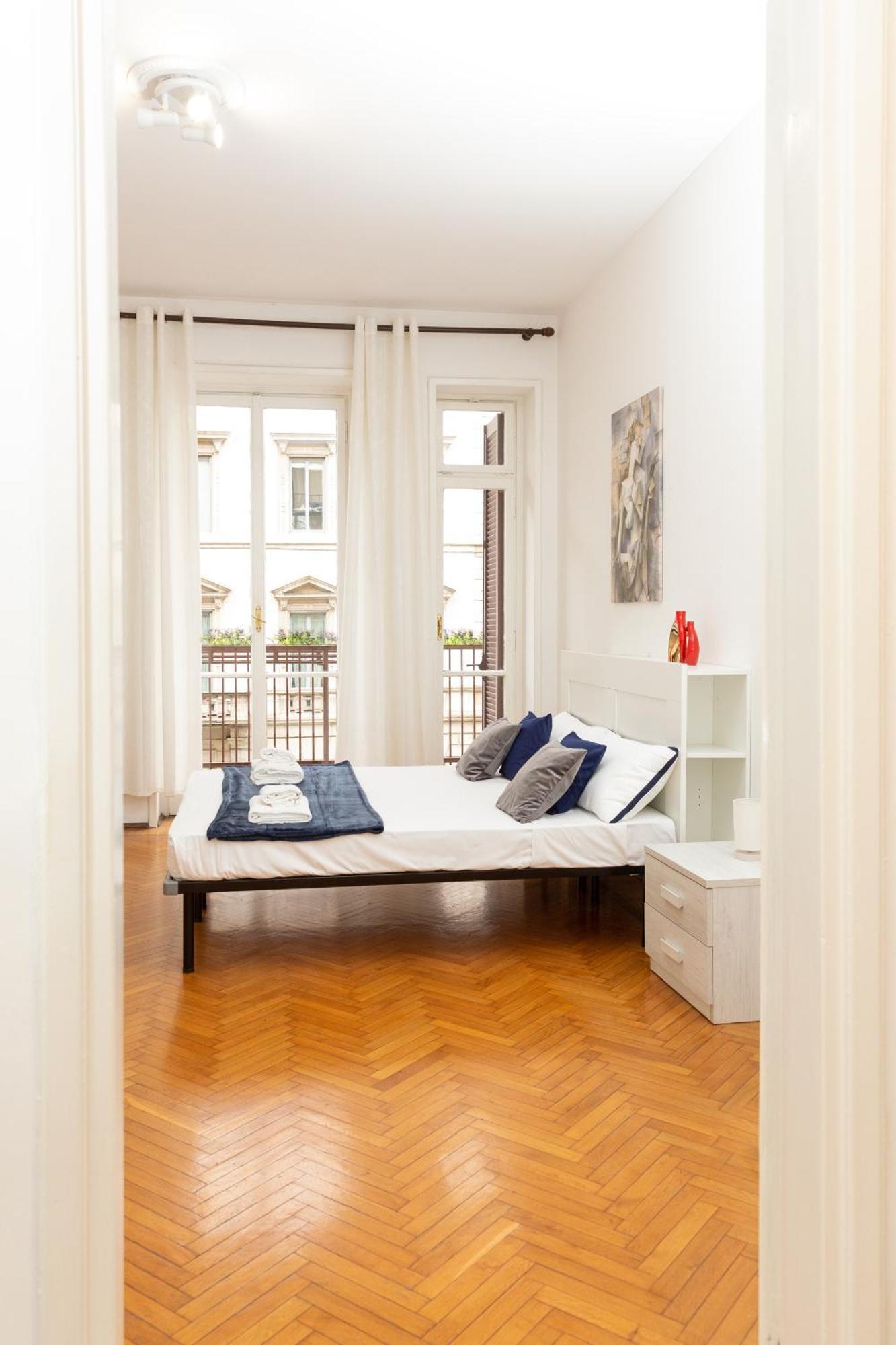 Picasso - Spacious Exclusive Apartment Milan Luaran gambar