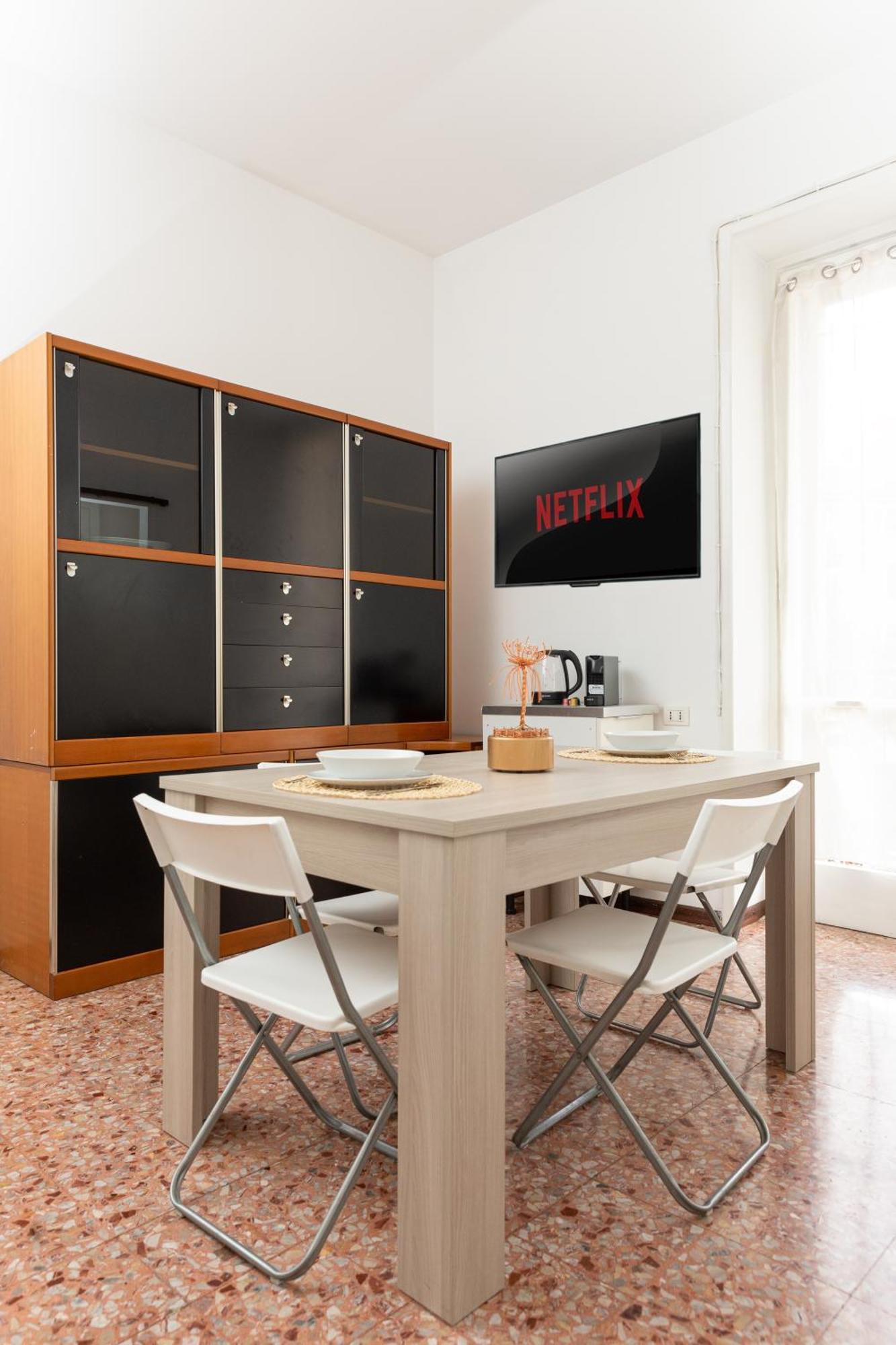 Picasso - Spacious Exclusive Apartment Milan Luaran gambar